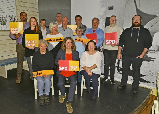 Gruppenfoto der SPD und Parteifreien von der Aufstellungsversammlung am 25.11.2025