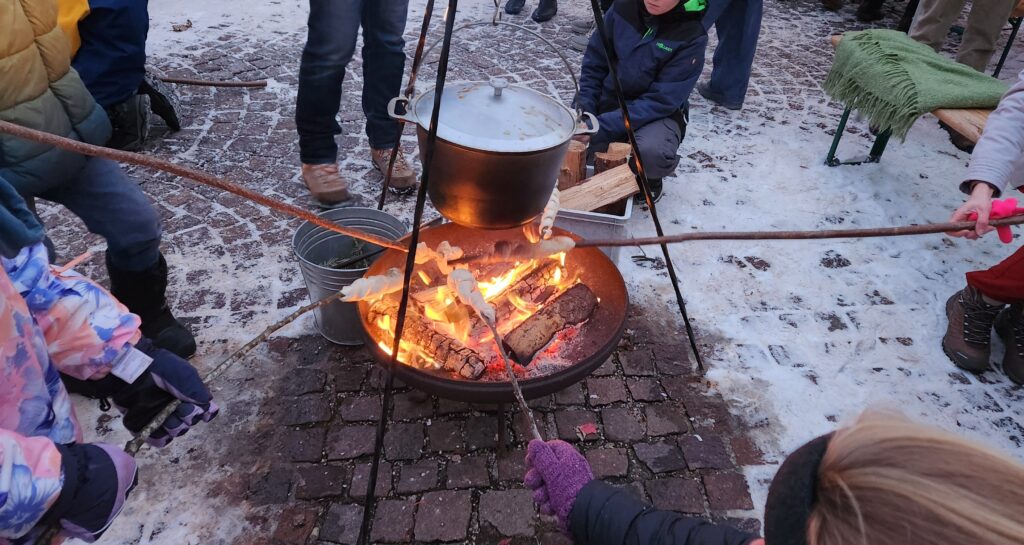 Traditionelles Neujahrsfeuer - Neuer Platz