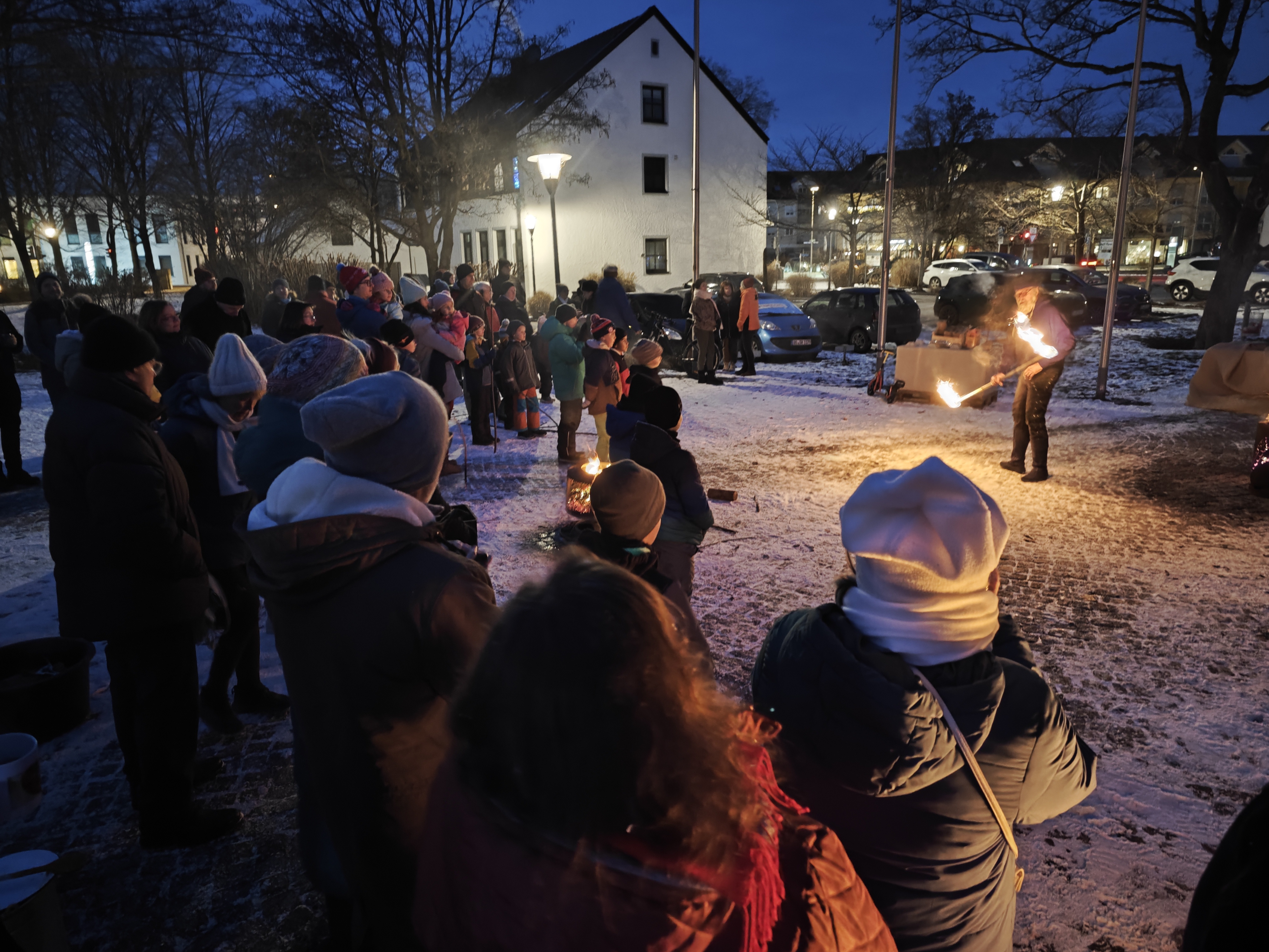 Traditionelles Neujahrsfeuer - Neuer Platz