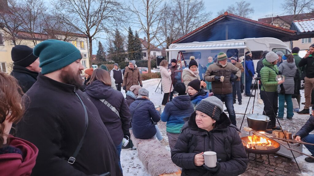 Traditionelles Neujahrsfeuer - Neuer Platz